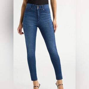 Sofia Jeans - Contouring Skinny High Rise Ankle Jeans Women’s Size 2